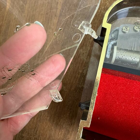 Sankyo Japan Vintage Piano Acrylic Wind-up "Chariots of Fire" Trinket Music Box‎ - Picture 7 of 11